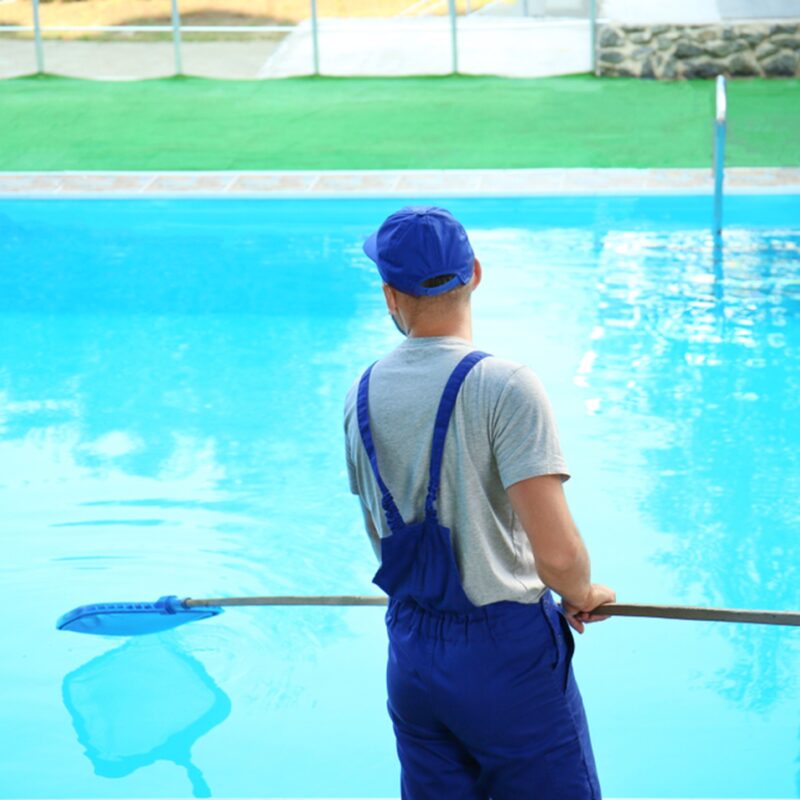 pool cleaning the woodlands