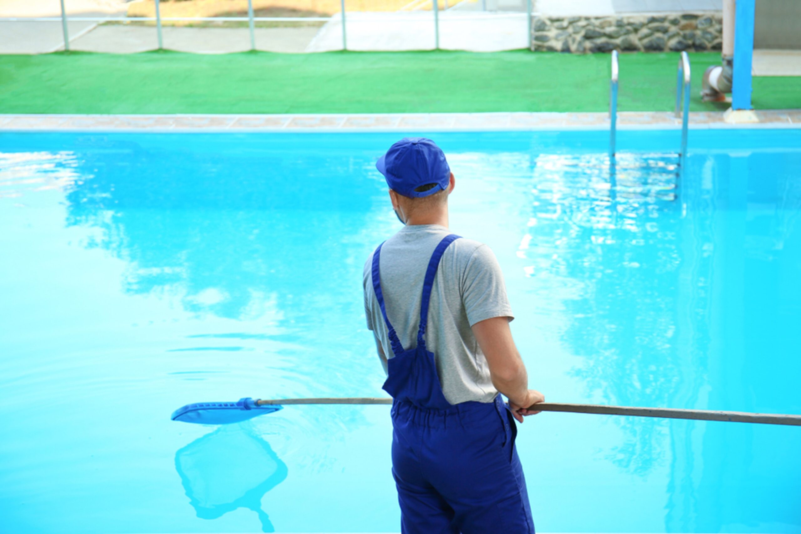 Clear Waters, Happy Moments: Pool Cleaning in The Woodlands