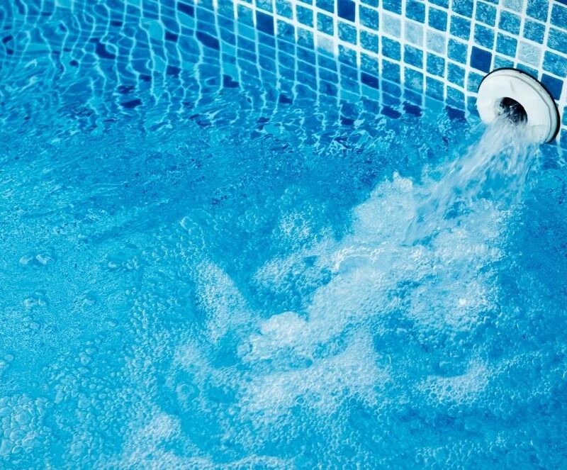 pool cleaning services conroe tx