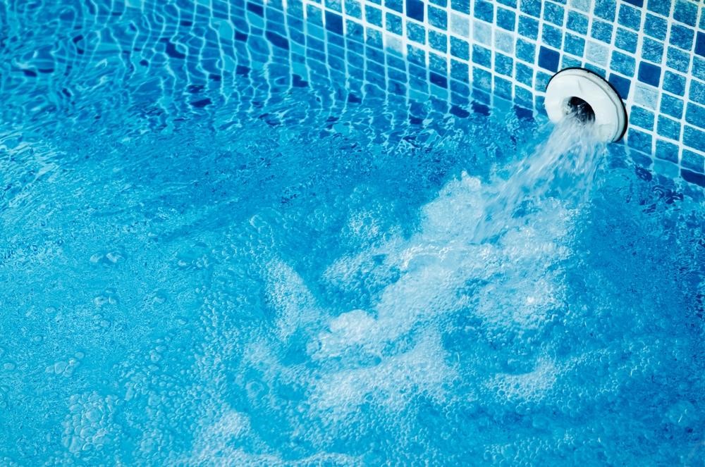 Splish, Splash, Sparkle: Premier Pool Cleaning in Conroe, TX